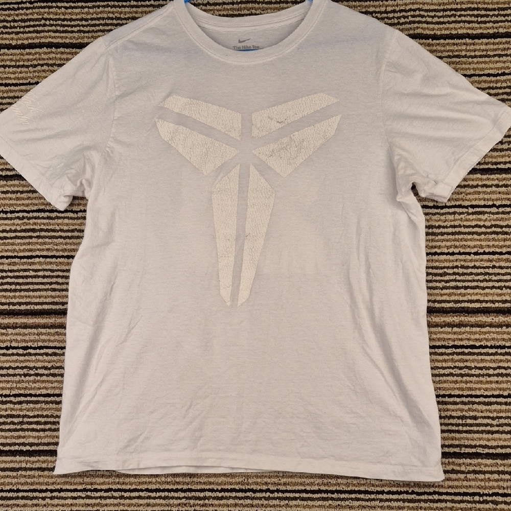 KOBE BRYANT Nike LA Lakers NBA Cream White Cotton Mens Large T Shirt RARE